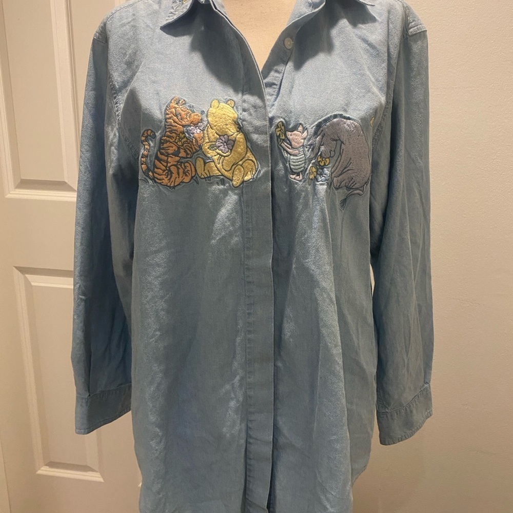 Disney Winnie the Pooh Tigger Eeyore Women’s Denim Button Down Size M/L - Picture 6 of 15
